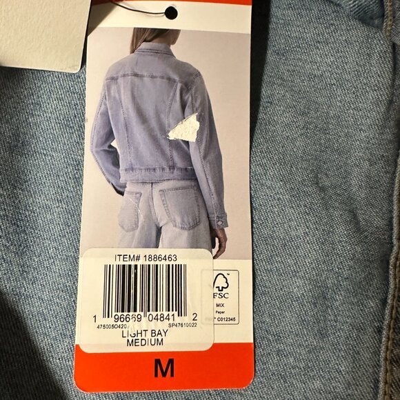 Calvin Klein Women's Classic Trucker Denim Jacket Size M Medium Blue Stretch NEW - Picture 13 of 15
